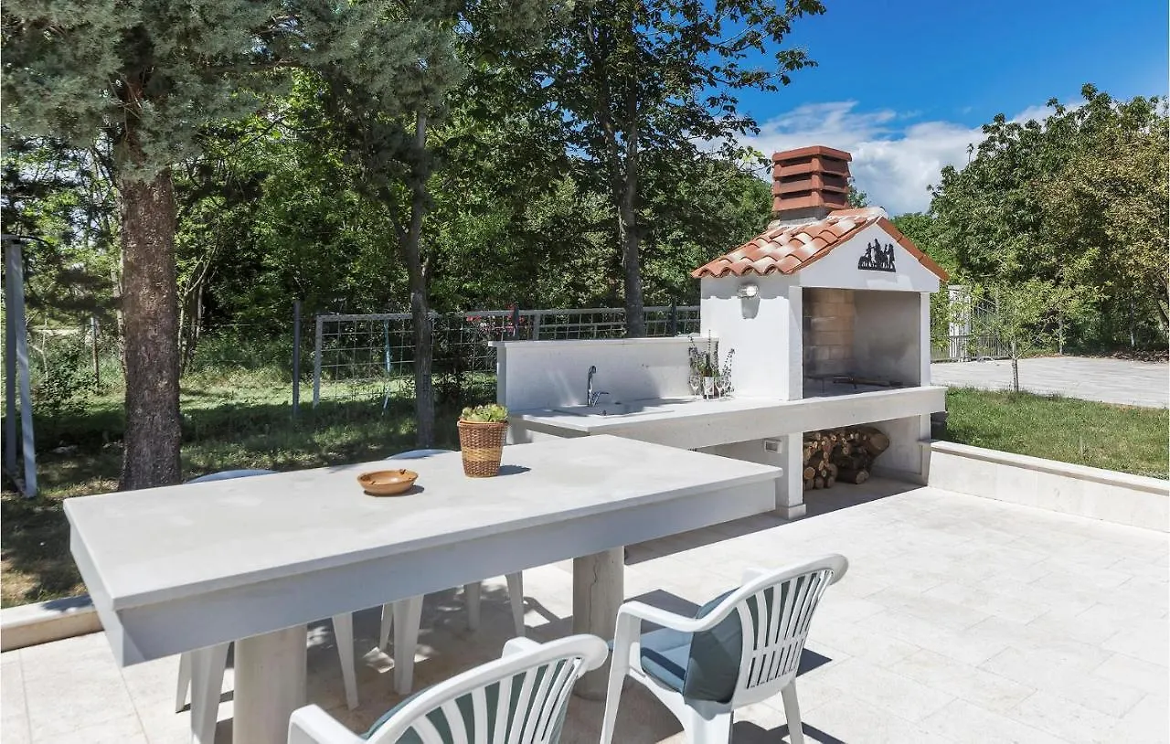 Hébergement de vacances Nice Home In Labin With Kitchen