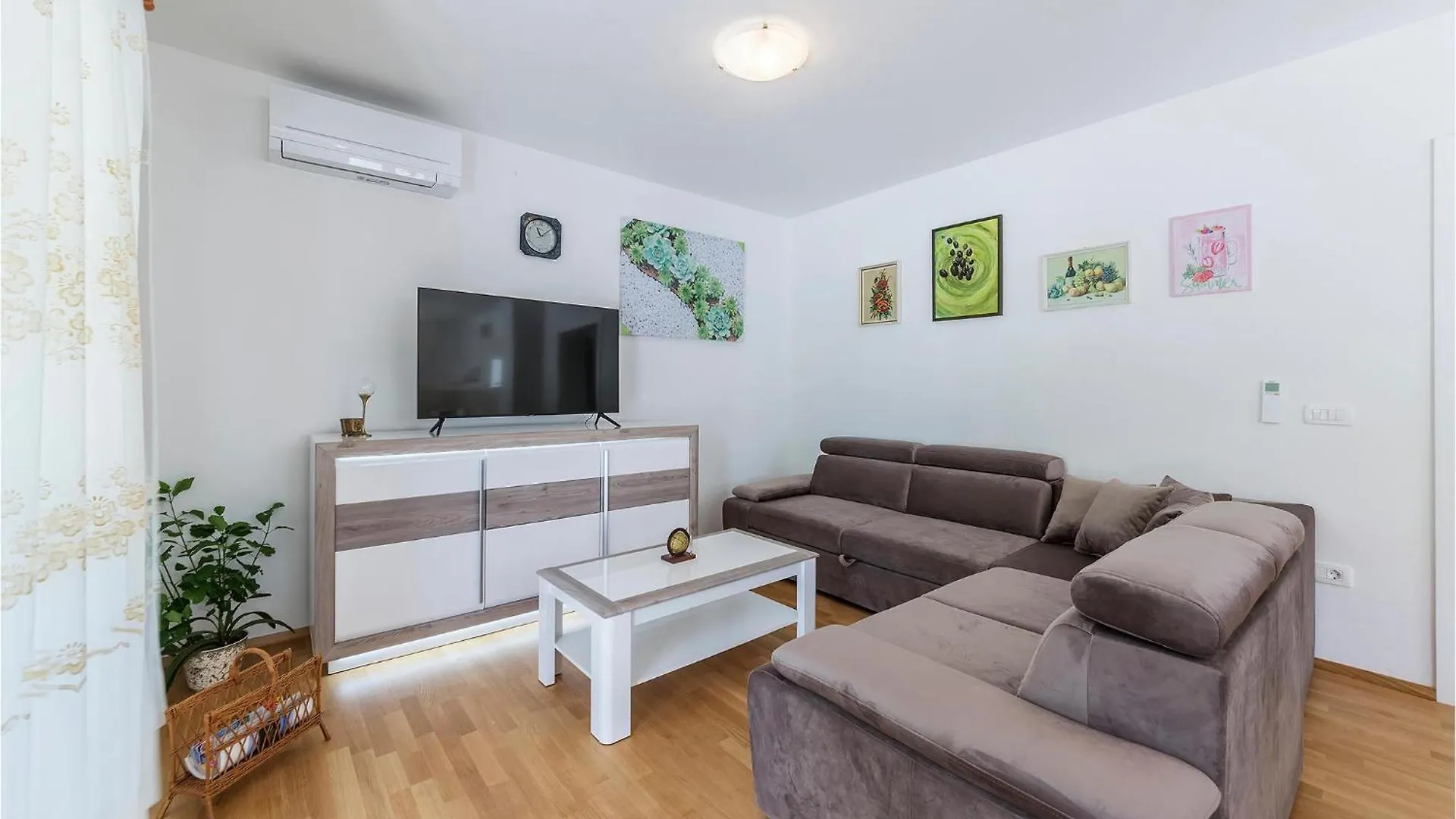 Nice Home In Labin With Kitchen Hébergement de vacances Labin (Istria)